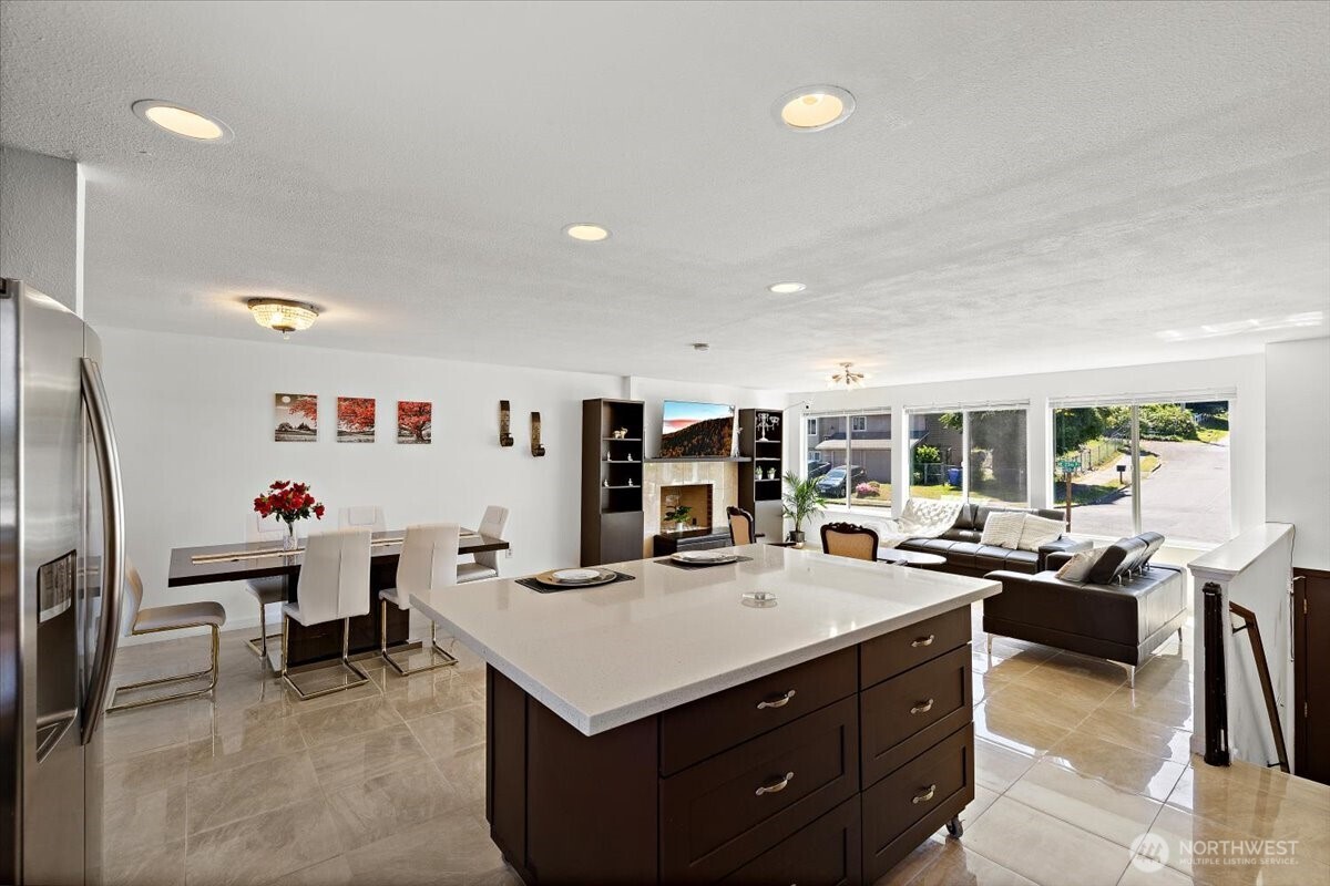 2802 NE 23rd Place Renton WA 98056