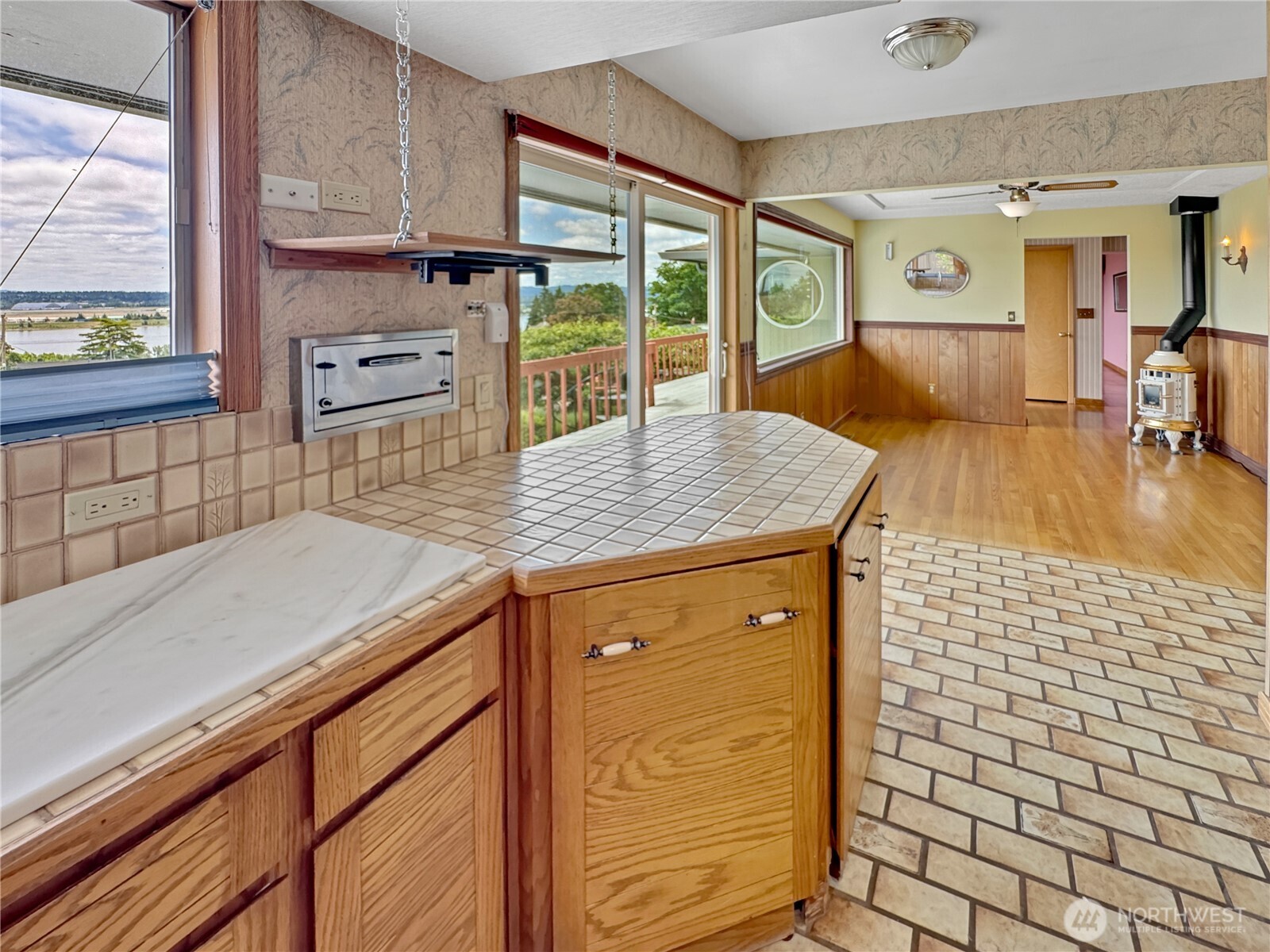6814 Sleret Avenue Vancouver WA 98664