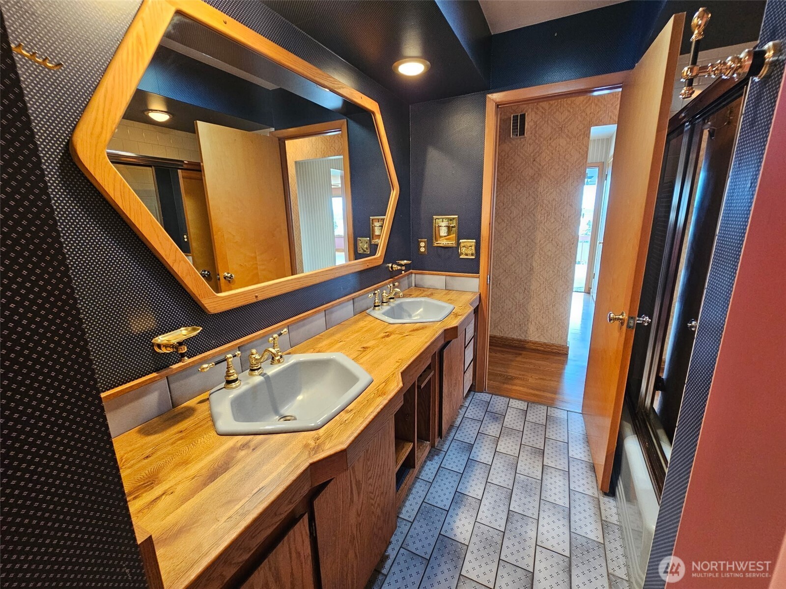 6814 Sleret Avenue Vancouver WA 98664