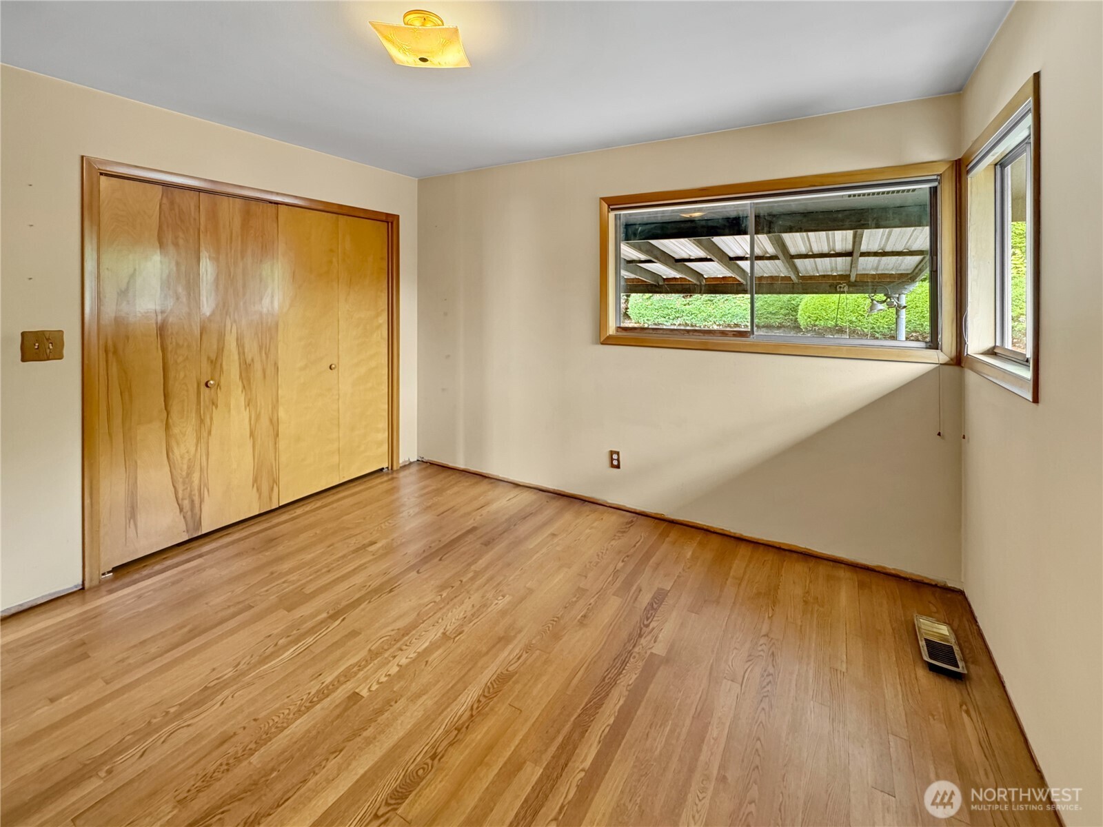 6814 Sleret Avenue Vancouver WA 98664