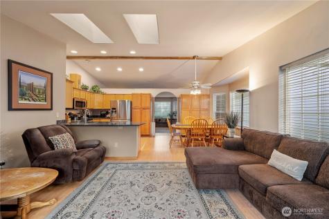 19618 Knoll Drive Arlington WA 98223