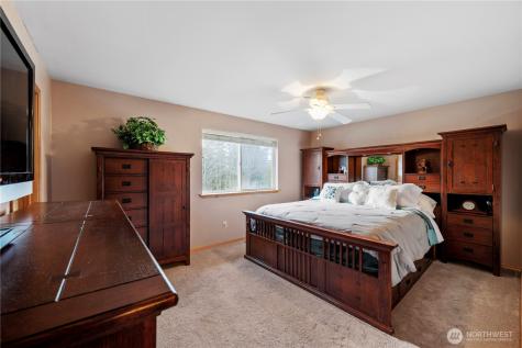 19618 Knoll Drive Arlington WA 98223