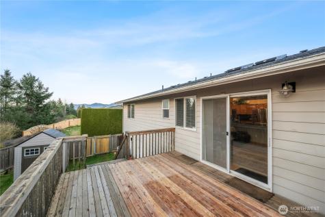 19618 Knoll Drive Arlington WA 98223