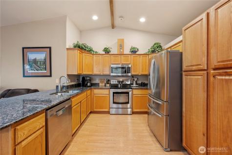 19618 Knoll Drive Arlington WA 98223