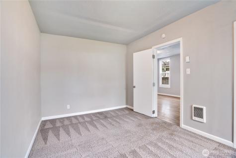 5414 S Pine Street Tacoma WA 98409