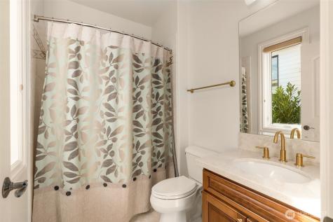410 8th Avenue W Kirkland WA 98033