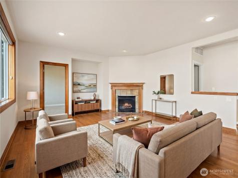 4610 NE 1st Court Renton WA 98059