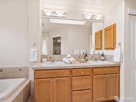 4610 NE 1st Court Renton WA 98059