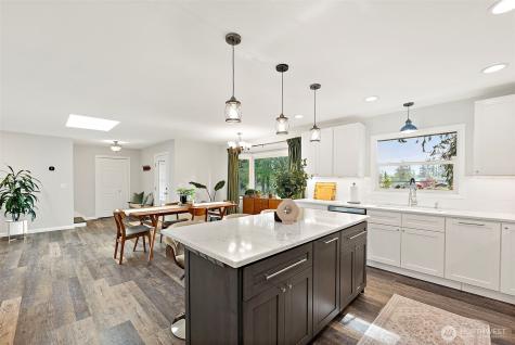 10516 46th Avenue E Tacoma WA 98446