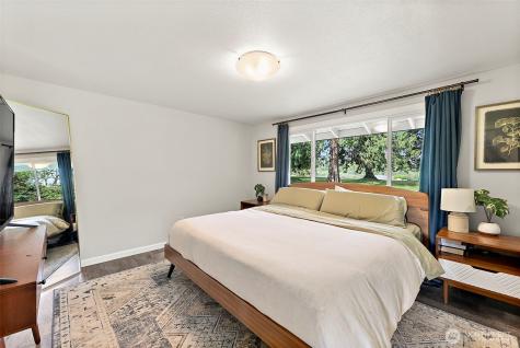 10516 46th Avenue E Tacoma WA 98446
