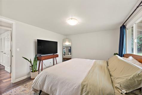 10516 46th Avenue E Tacoma WA 98446