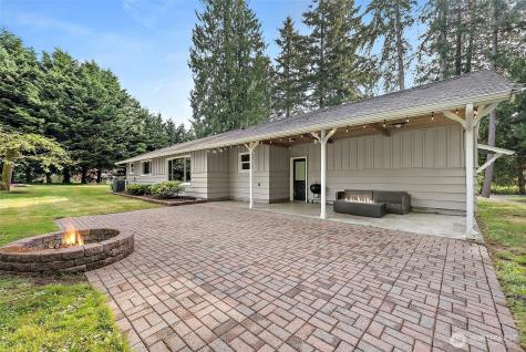 10516 46th Avenue E Tacoma WA 98446