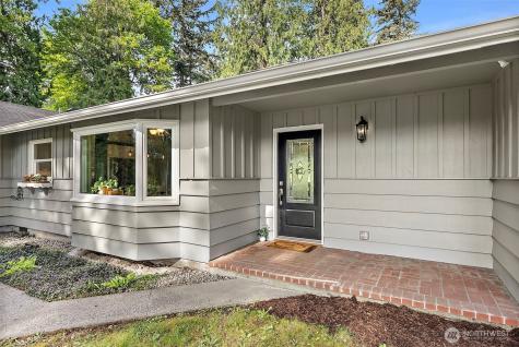 10516 46th Avenue E Tacoma WA 98446