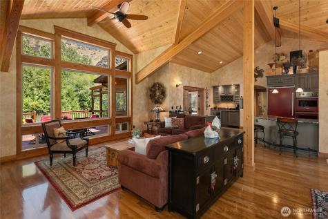 8501 Manastash Road Ellensburg WA 98926