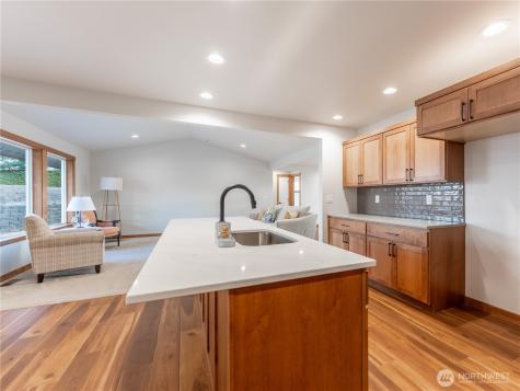 811 N Newport Loop East Wenatchee WA 98802