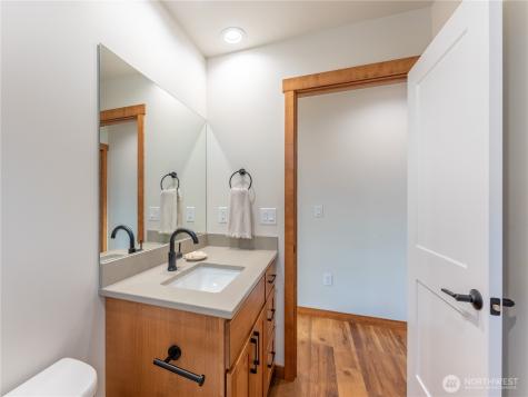 811 N Newport Loop East Wenatchee WA 98802