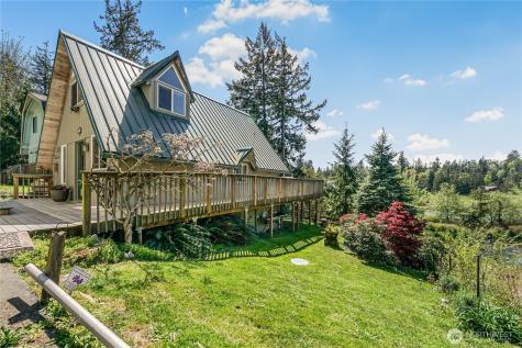 1819 Lake Drive Camano Island WA 98282