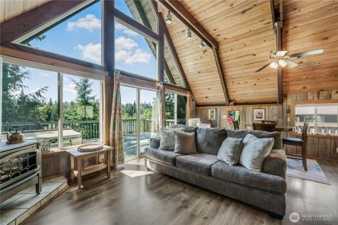 1819 Lake Drive Camano Island WA 98282