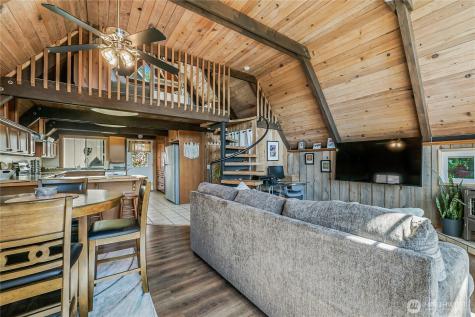 1819 Lake Drive Camano Island WA 98282