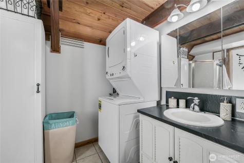 1819 Lake Drive Camano Island WA 98282