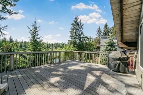 1819 Lake Drive Camano Island WA 98282