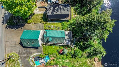 1819 Lake Drive Camano Island WA 98282