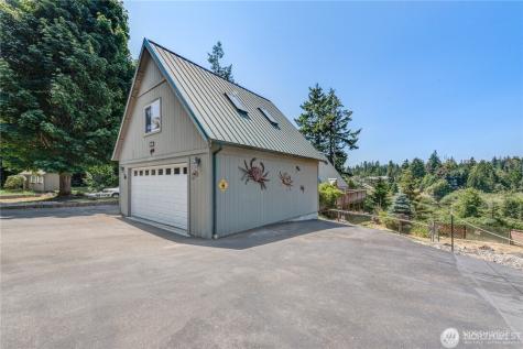 1819 Lake Drive Camano Island WA 98282