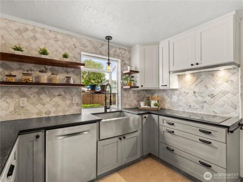 10310 244th Street E Graham WA 98338