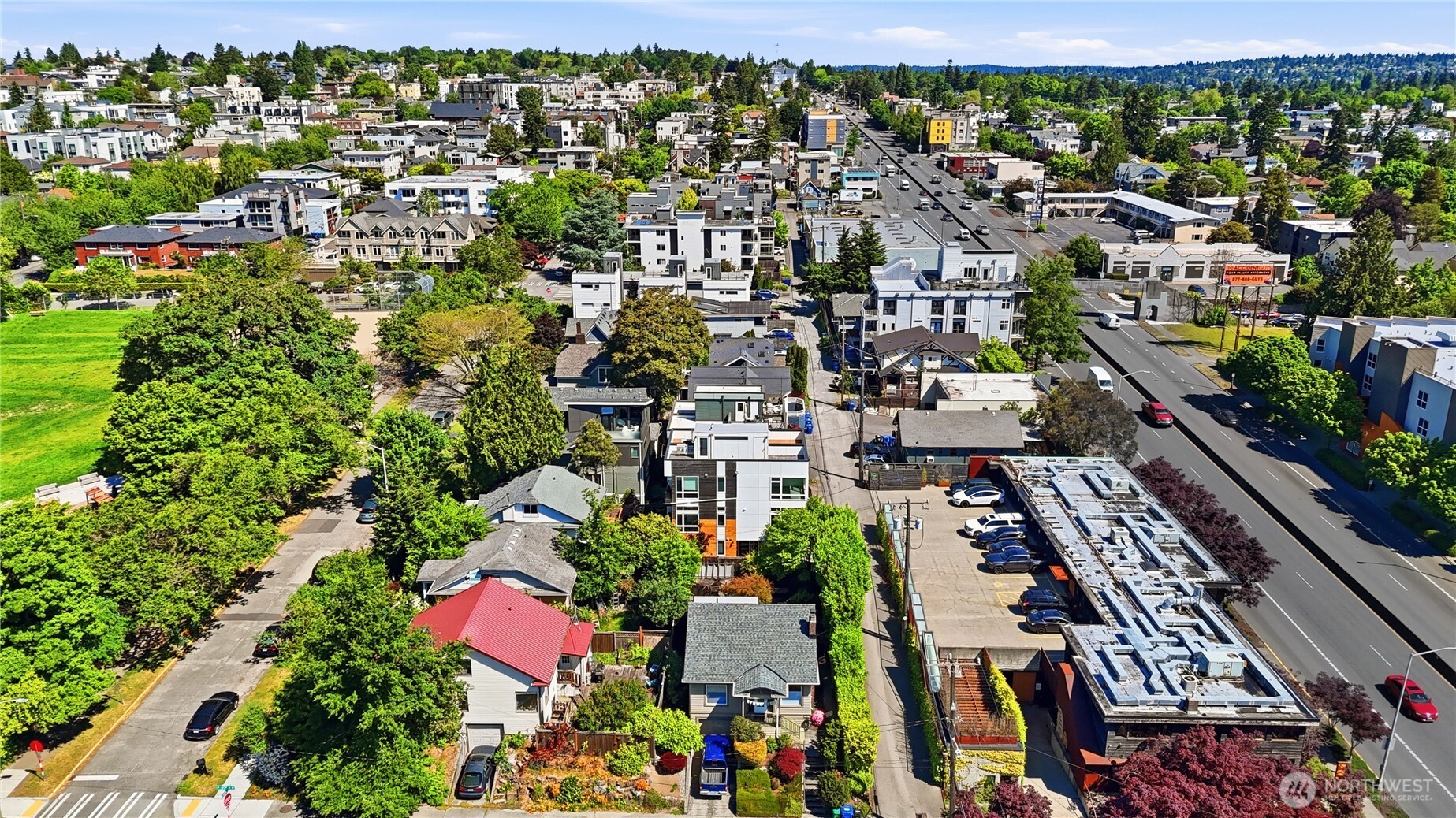 4008 Linden Ave N Seattle WA 98103