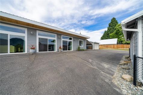 117 Wells Avenue Manson WA 98831