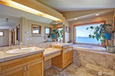 144 Loon Asea Lane Camano Island WA 98282