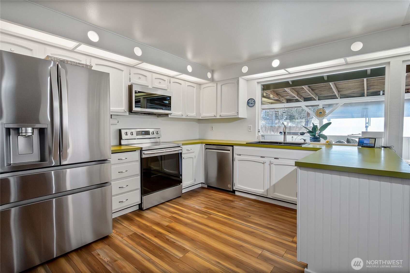 9814 Onyx Drive SW Lakewood WA 98498
