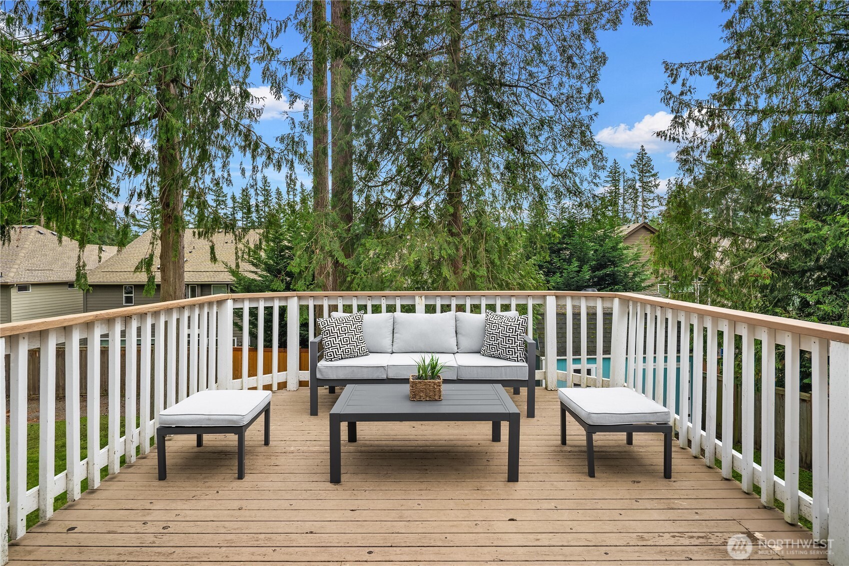 21239 NE 10th Place Sammamish WA 98074