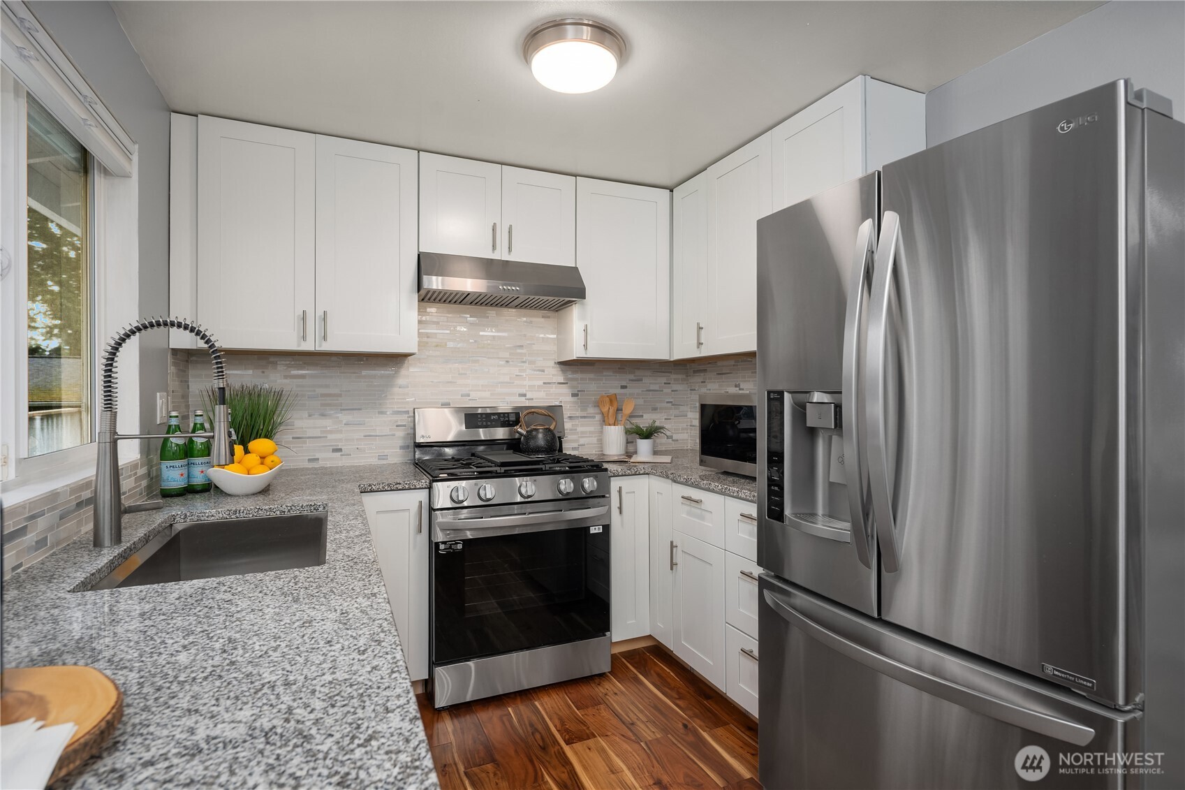 21239 NE 10th Place Sammamish WA 98074