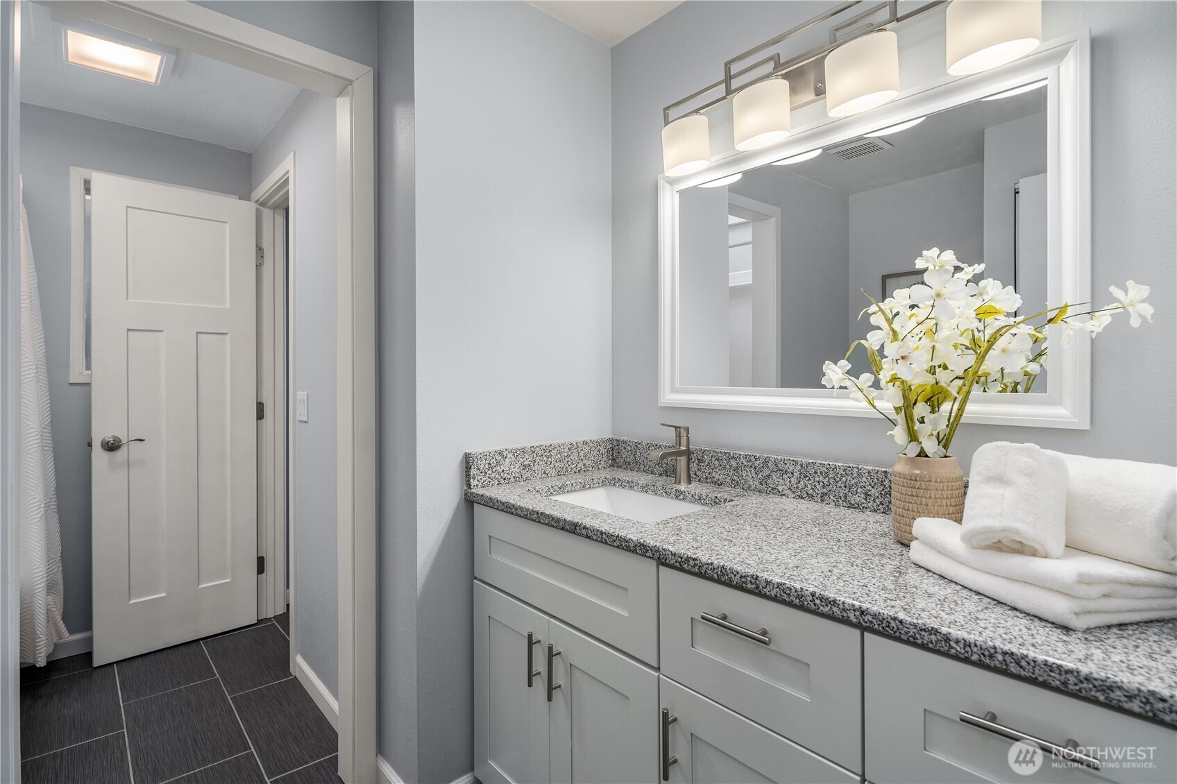 21239 NE 10th Place Sammamish WA 98074