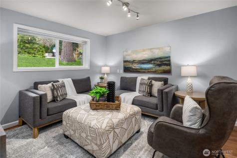 21239 NE 10th Place Sammamish WA 98074