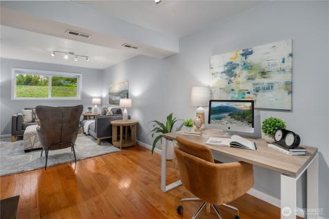 21239 NE 10th Place Sammamish WA 98074
