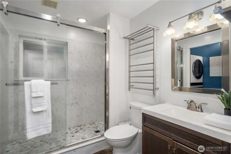 21239 NE 10th Place Sammamish WA 98074