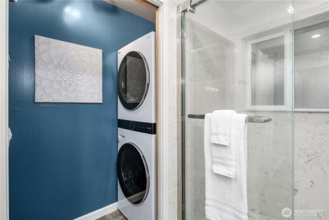 21239 NE 10th Place Sammamish WA 98074