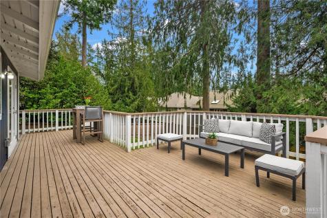 21239 NE 10th Place Sammamish WA 98074