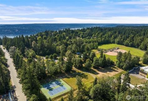 21239 NE 10th Place Sammamish WA 98074