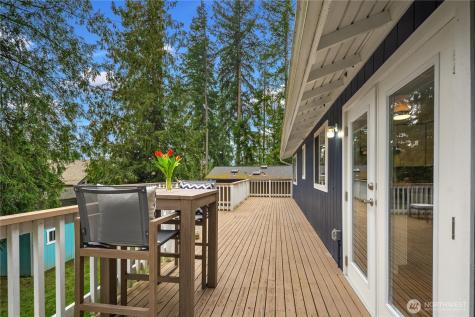 21239 NE 10th Place Sammamish WA 98074