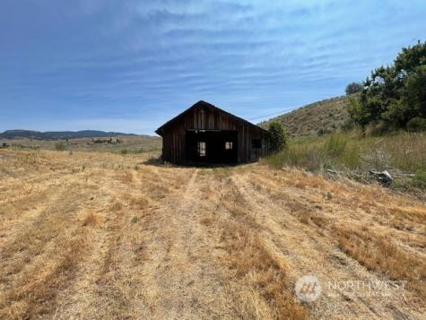 46 Siwash Creek Road Tonasket WA 98855