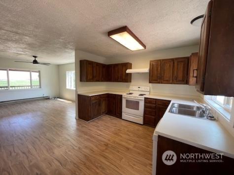 46 Siwash Creek Road Tonasket WA 98855