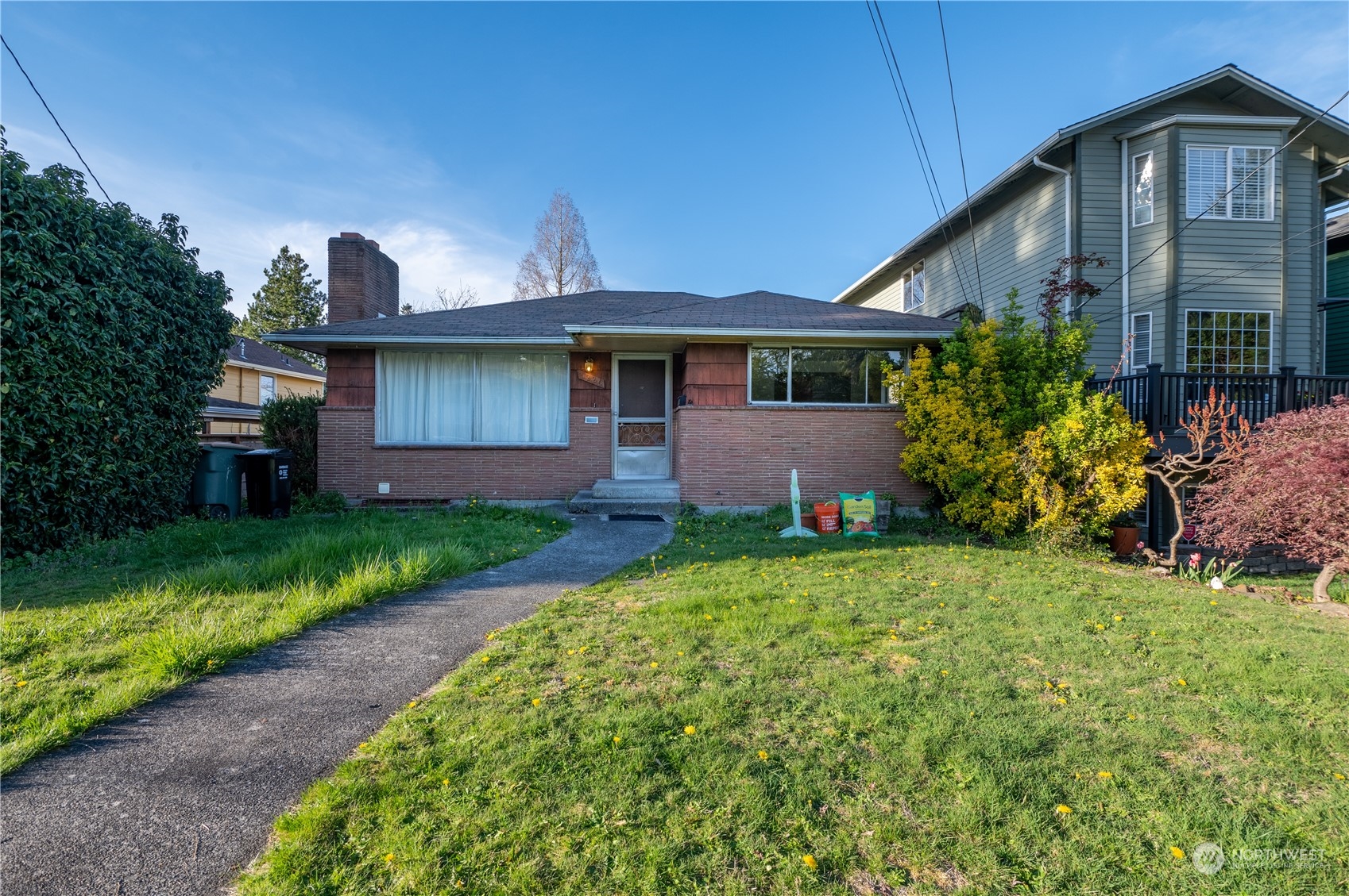 5226 S Mayflower Street Seattle WA 98118