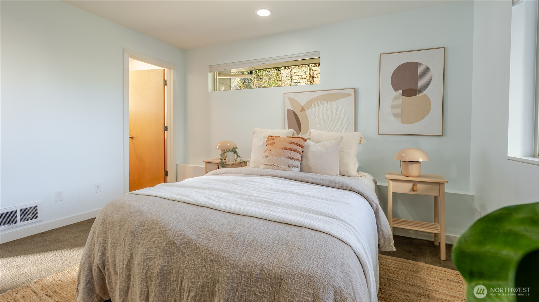 3245 21st Avenue W Seattle WA 98199