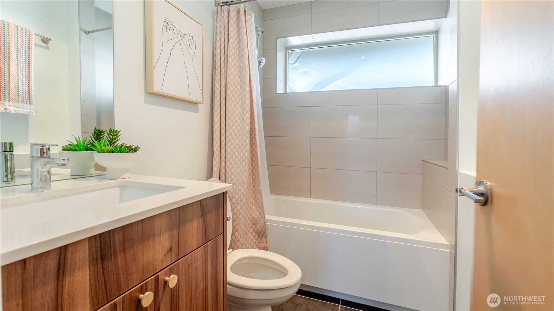3245 21st Avenue W Seattle WA 98199