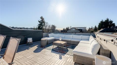 3245 21st Avenue W Seattle WA 98199