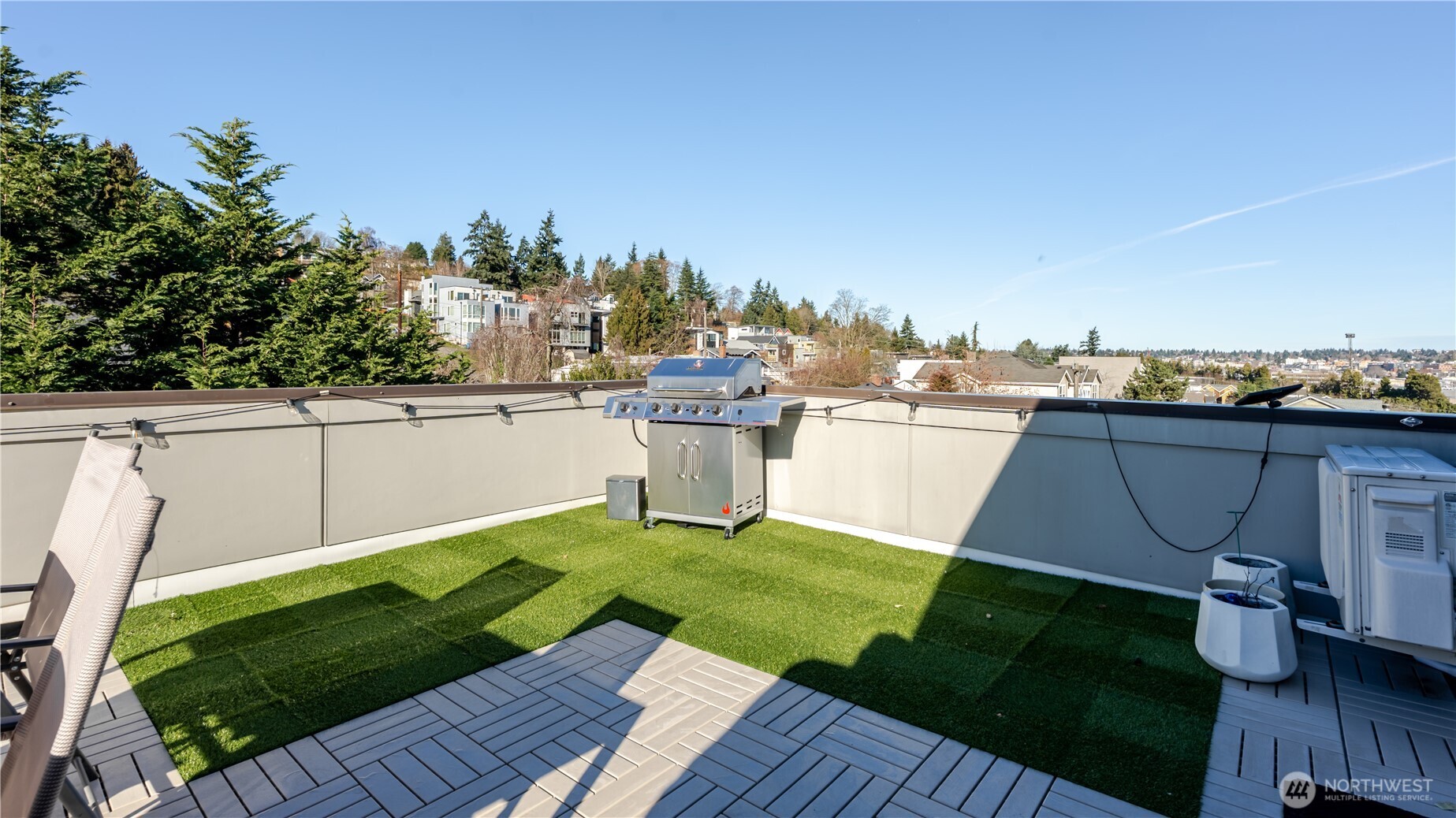 3245 21st Avenue W Seattle WA 98199