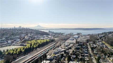 3245 21st Avenue W Seattle WA 98199